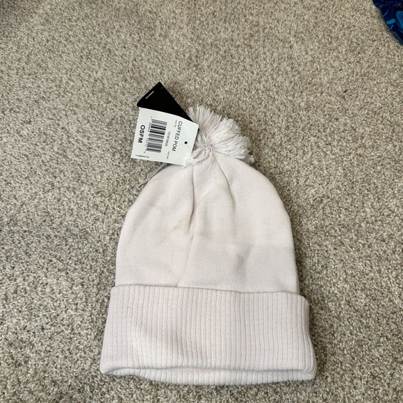 Adidas White Pom-Pom Beanie NWT - Picture 2 of 4